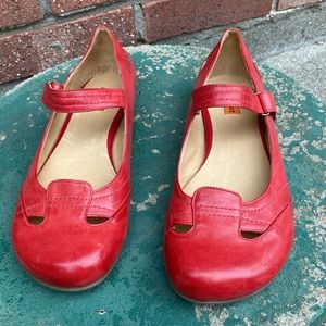 SOLDMiz mooz flats (Dallas)